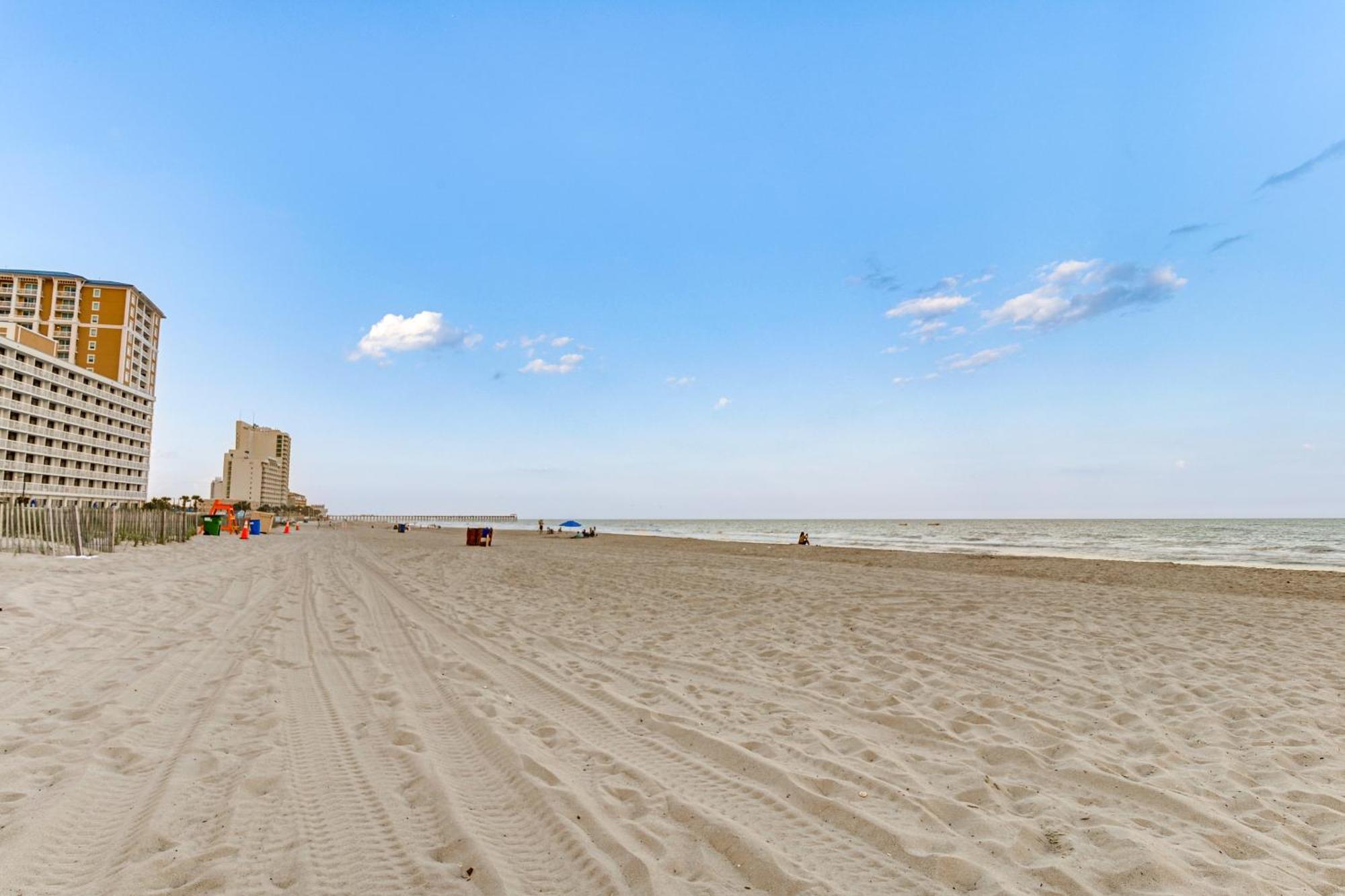 Updated Resort Condo, Walk To Myrtle Beach! 외부 사진