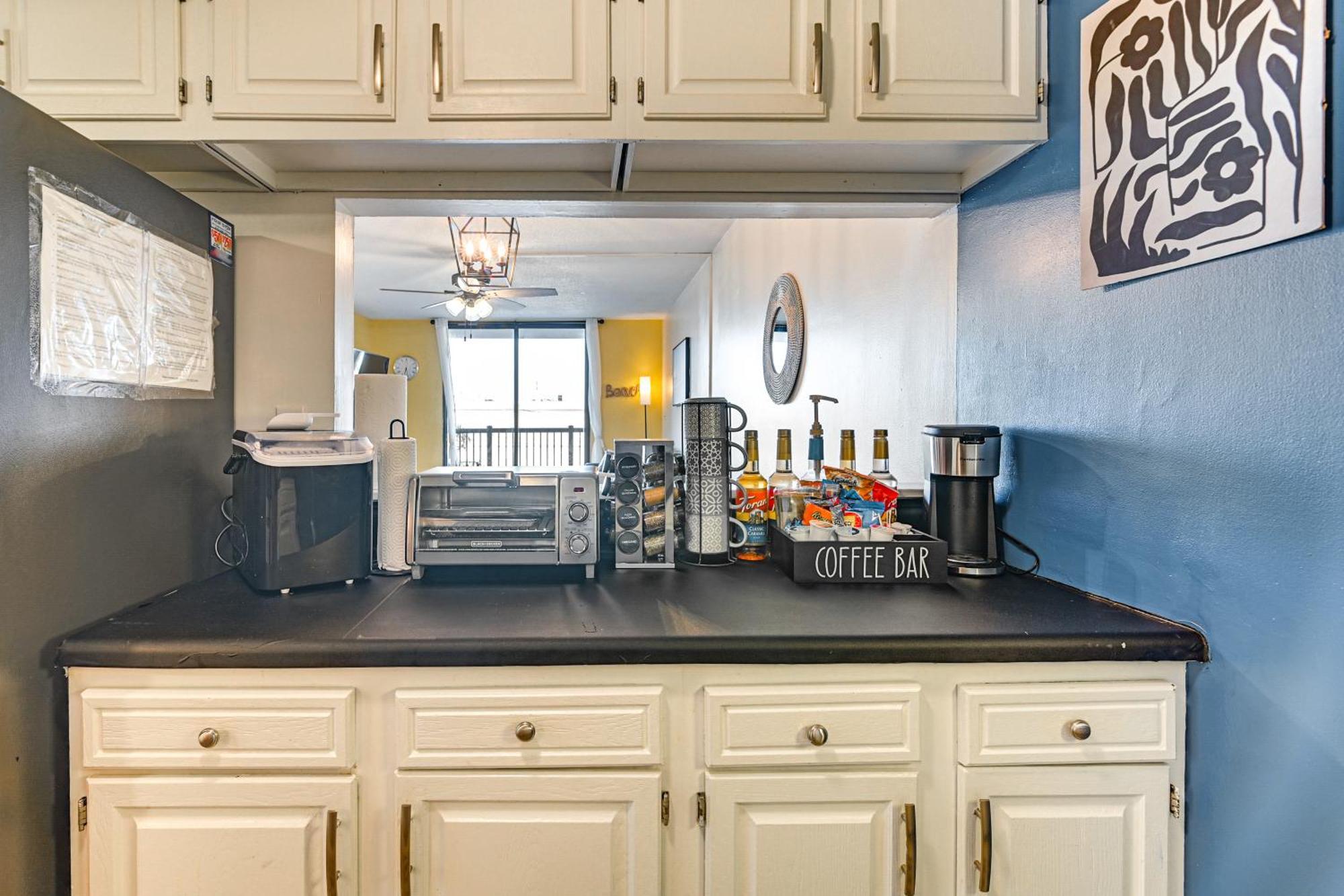 Updated Resort Condo, Walk To Myrtle Beach! 외부 사진